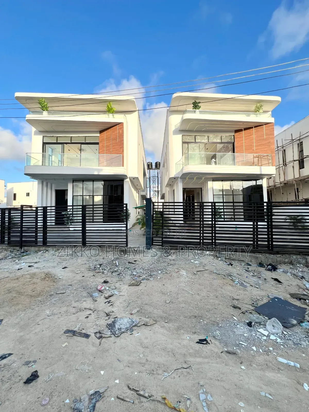 5bdrm Duplex in Ajah for sale in Ado / Ajah