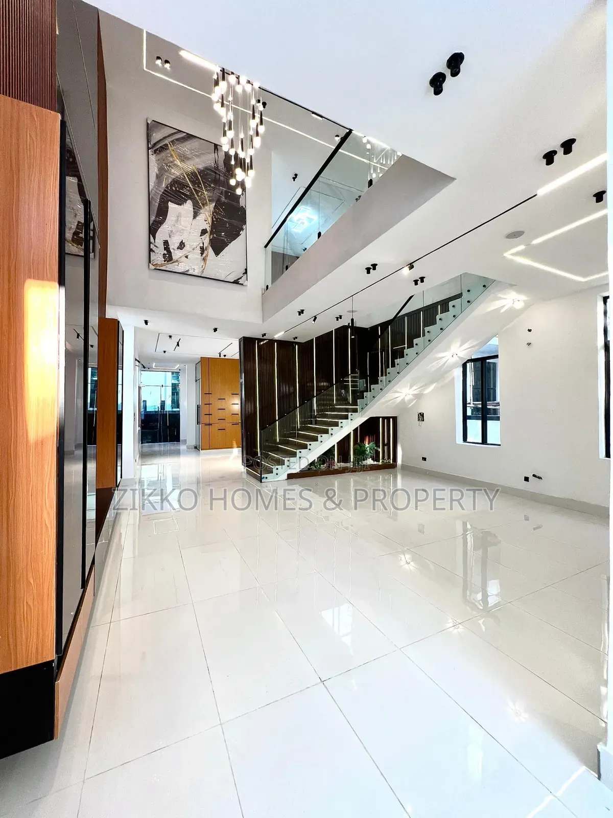 5bdrm Duplex in Ajah for sale in Ado / Ajah