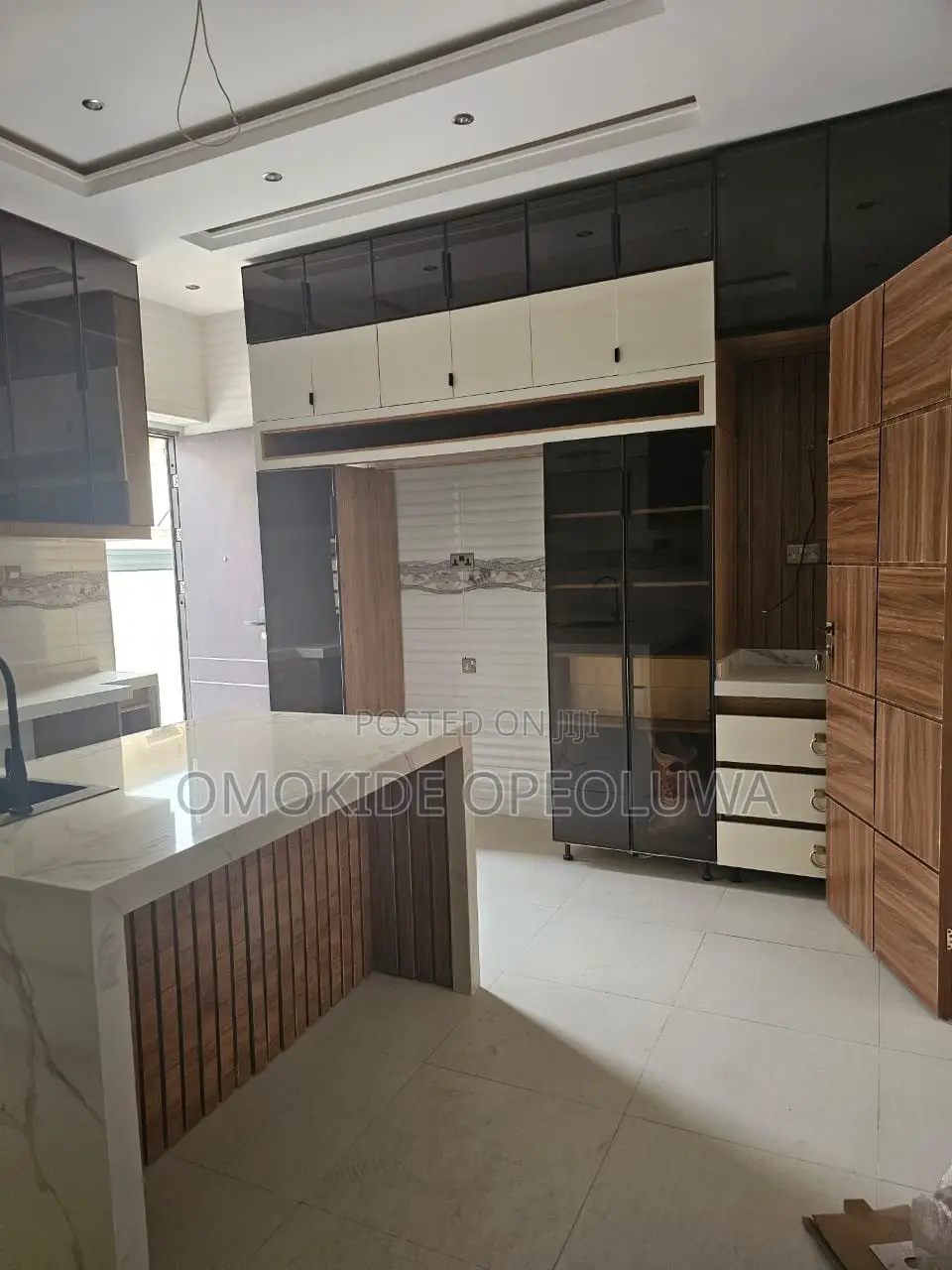 Furnished 4bdrm Duplex in GRA Phase 2 Shangisha for sale in GRA Phase 2 Shangisha