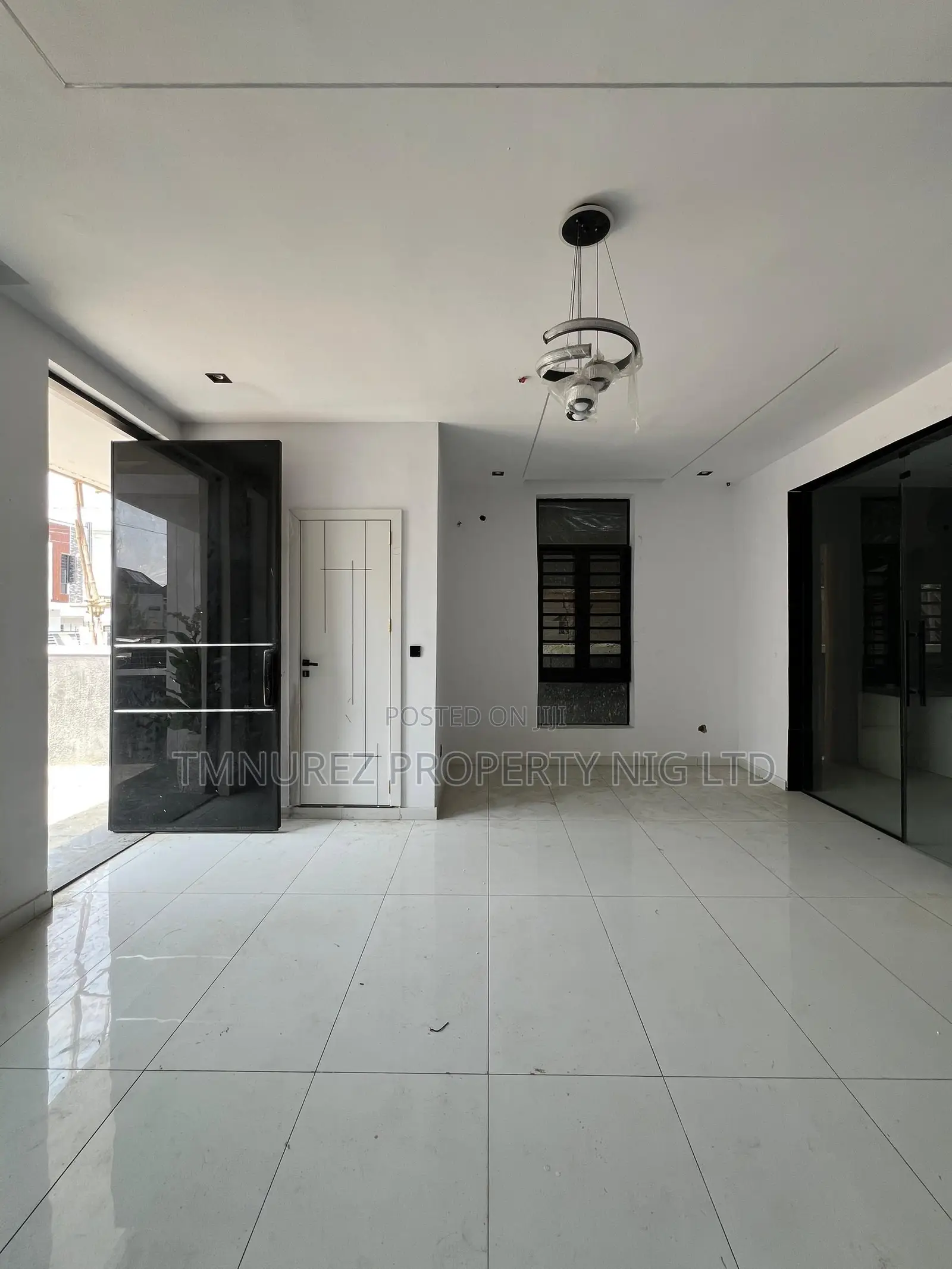 4bdrm Duplex in Ikota for rent in Ikota