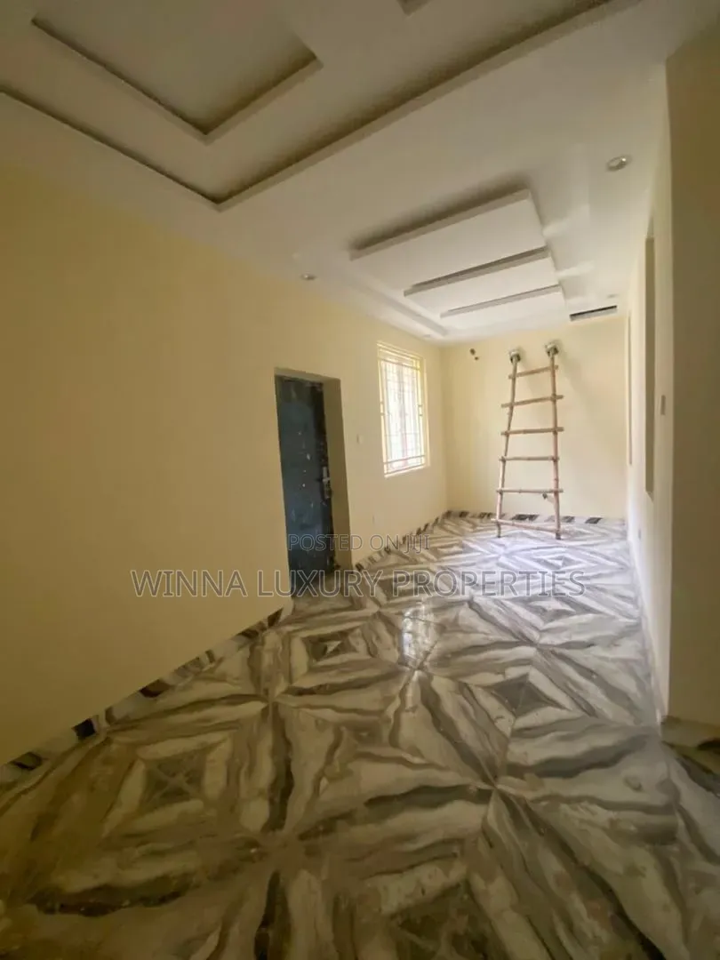 4bdrm Townhouse / Terrace in Gwarinpa Main for rent in Gwarinpa