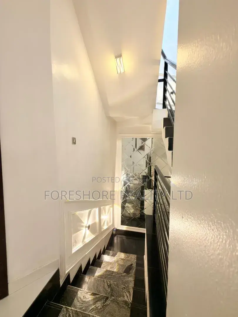 Furnished 5bdrm Duplex in Ikeja Gra for rent in Ikeja GRA