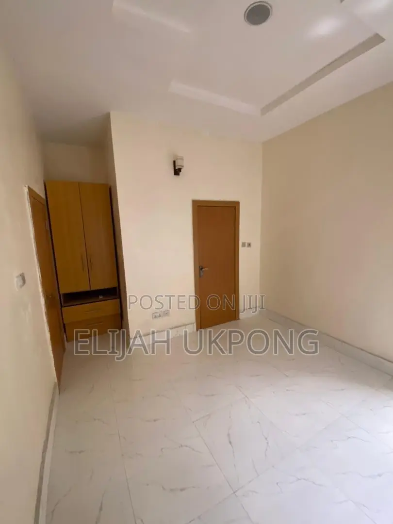 4bdrm Duplex in Ikota Villa for rent in Ikota