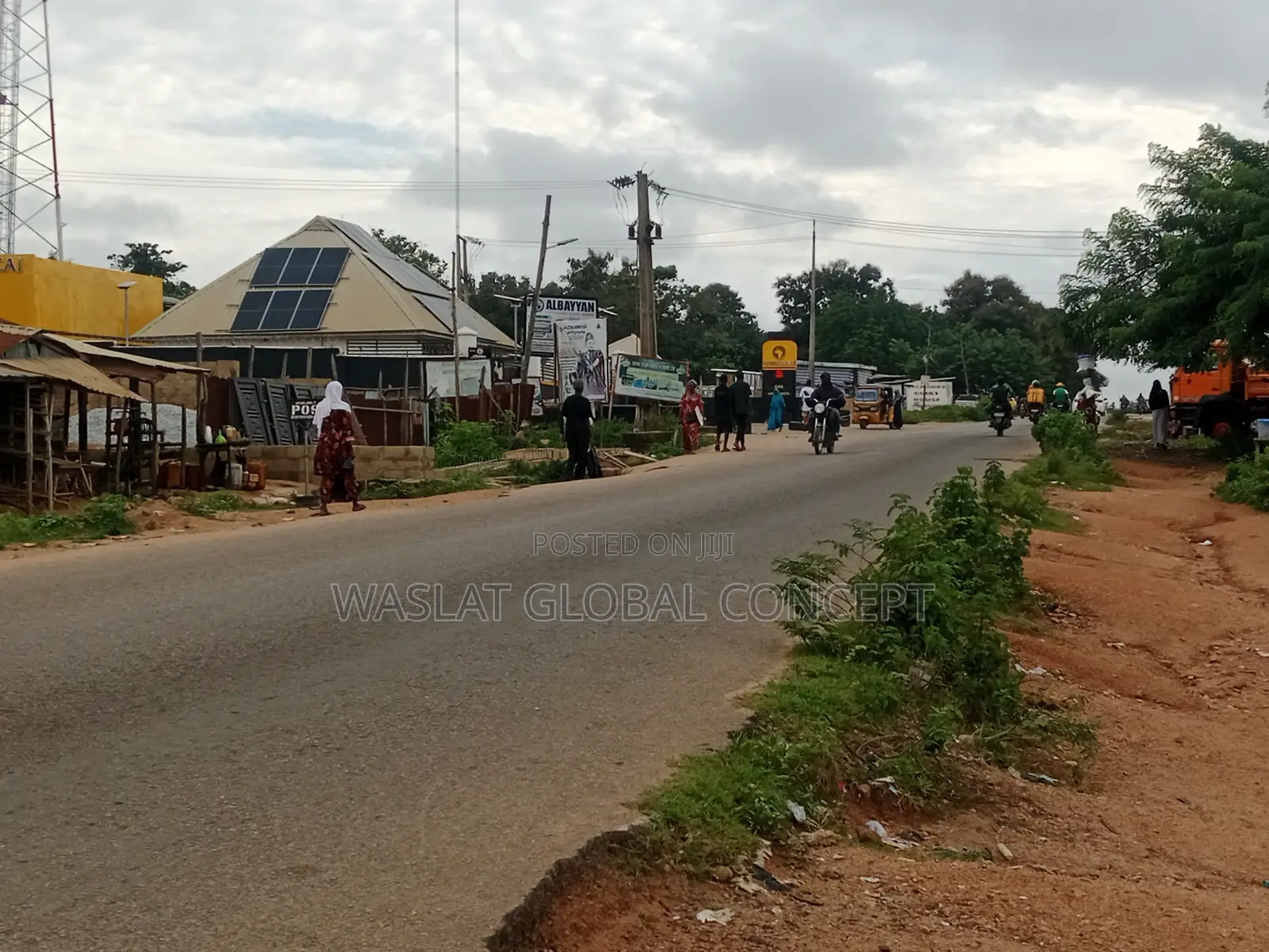 A Big Shopping Complex Building for Sale at Okebaale, Osogbo in Osogbo