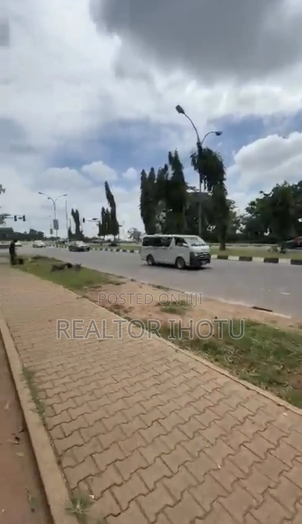 1,500 Sqm, Commercial, C of O, Tarred Road in Wuse 2