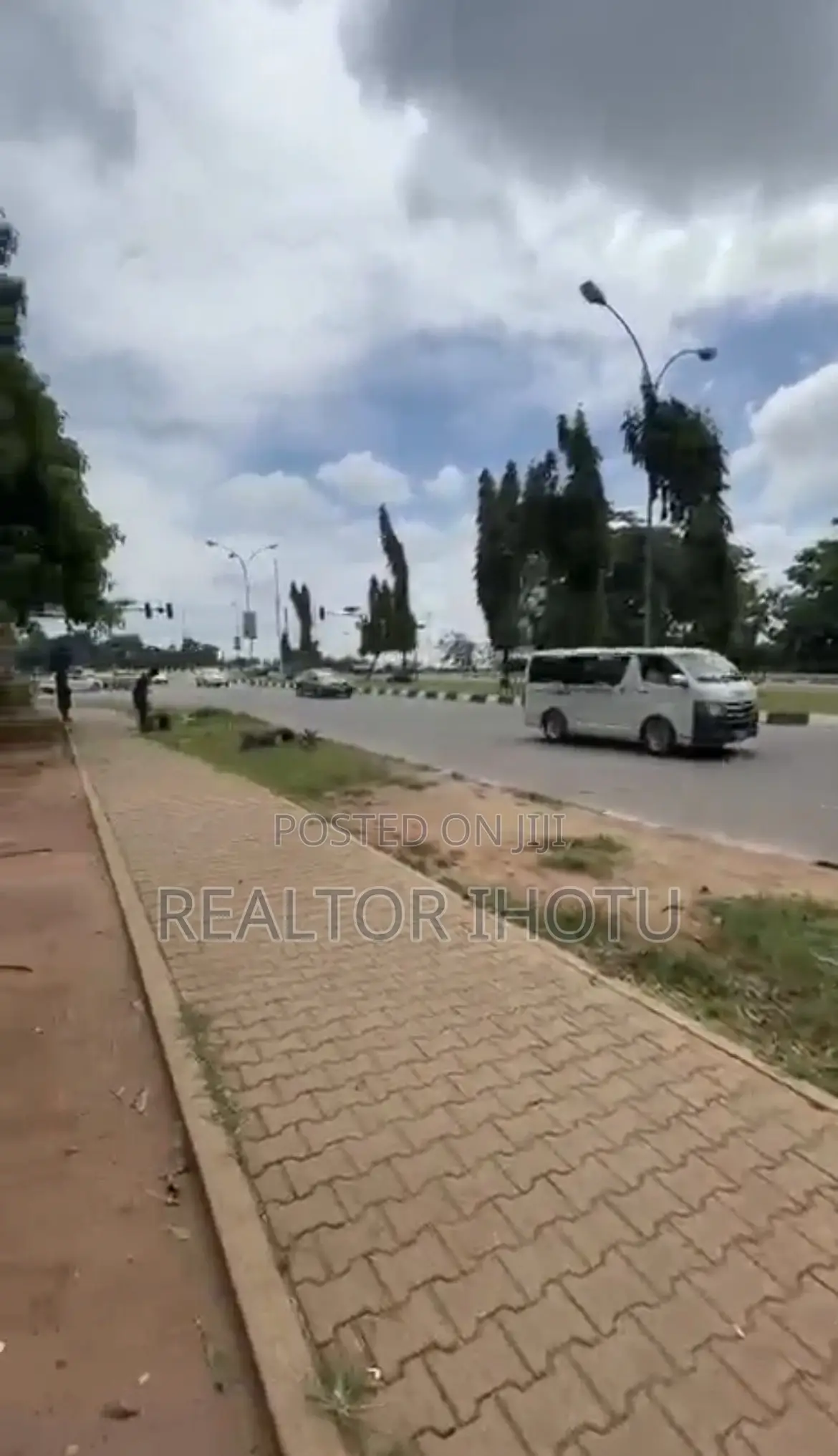 1,500 Sqm, Commercial, C of O, Tarred Road in Wuse 2