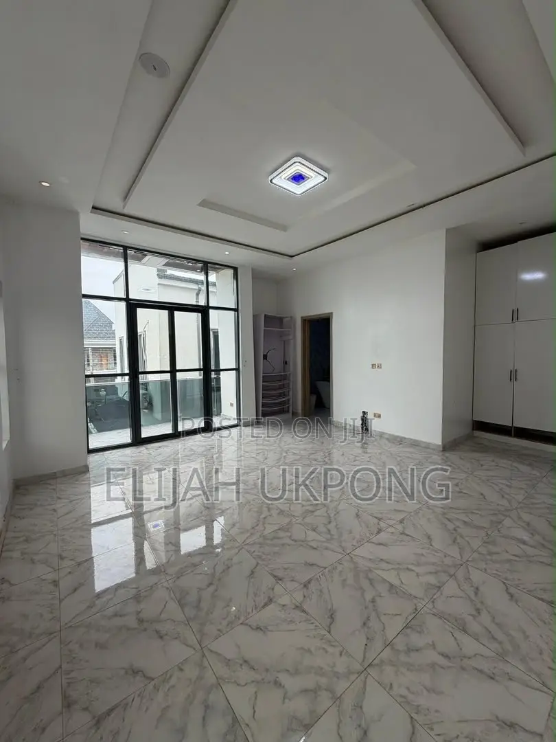 4bdrm Duplex in Orchid, Chevron for sale in Chevron