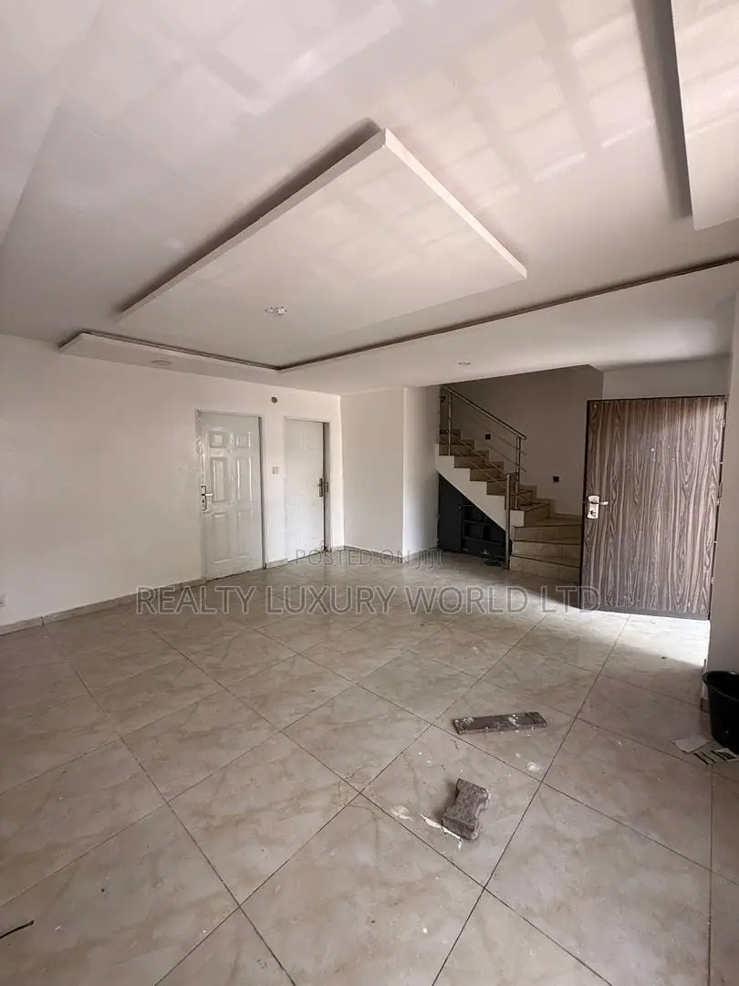 4bdrm Duplex in Life Camp for rent in Life Camp