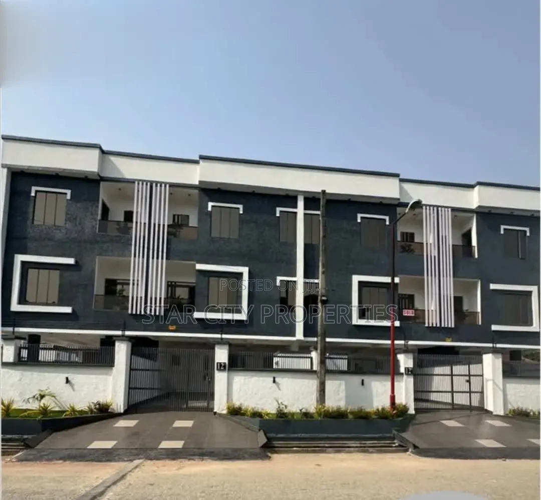 4bdrm Duplex in Lekki Phase 1 for sale in Lekki Phase 1