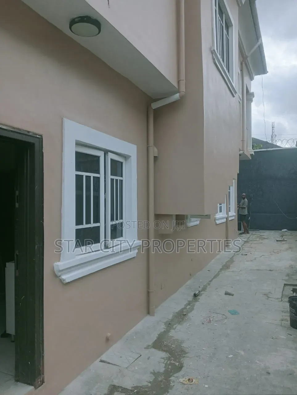 4bdrm Duplex in Western Area Magodo for rent in GRA Phase 1