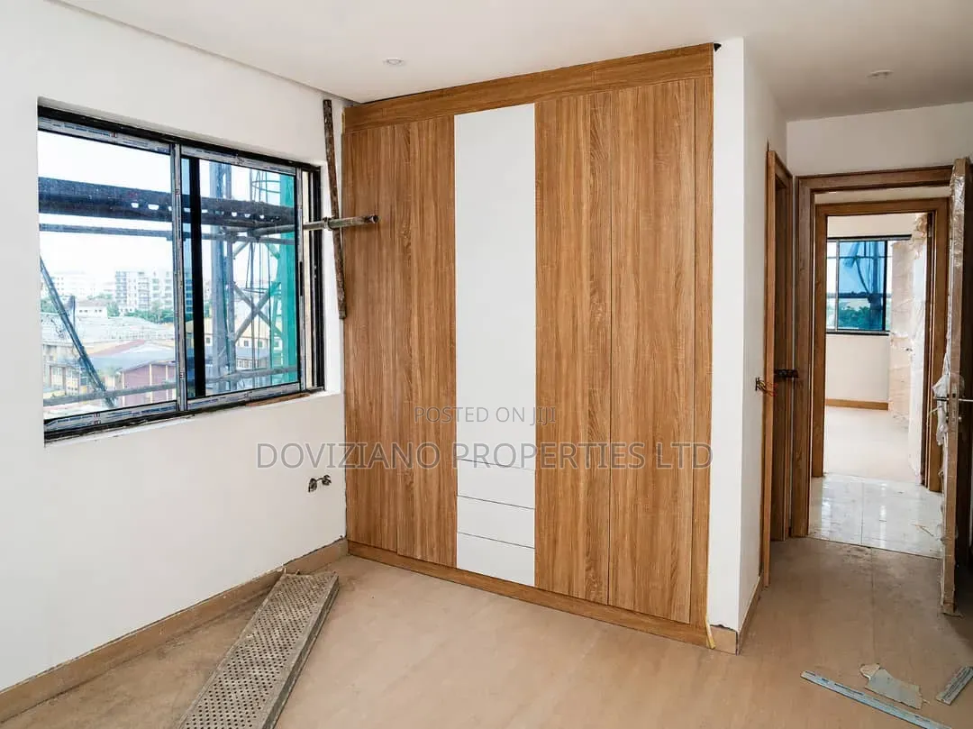 3bdrm Apartment in Saka Tinubu for sale in Saka Tinubu