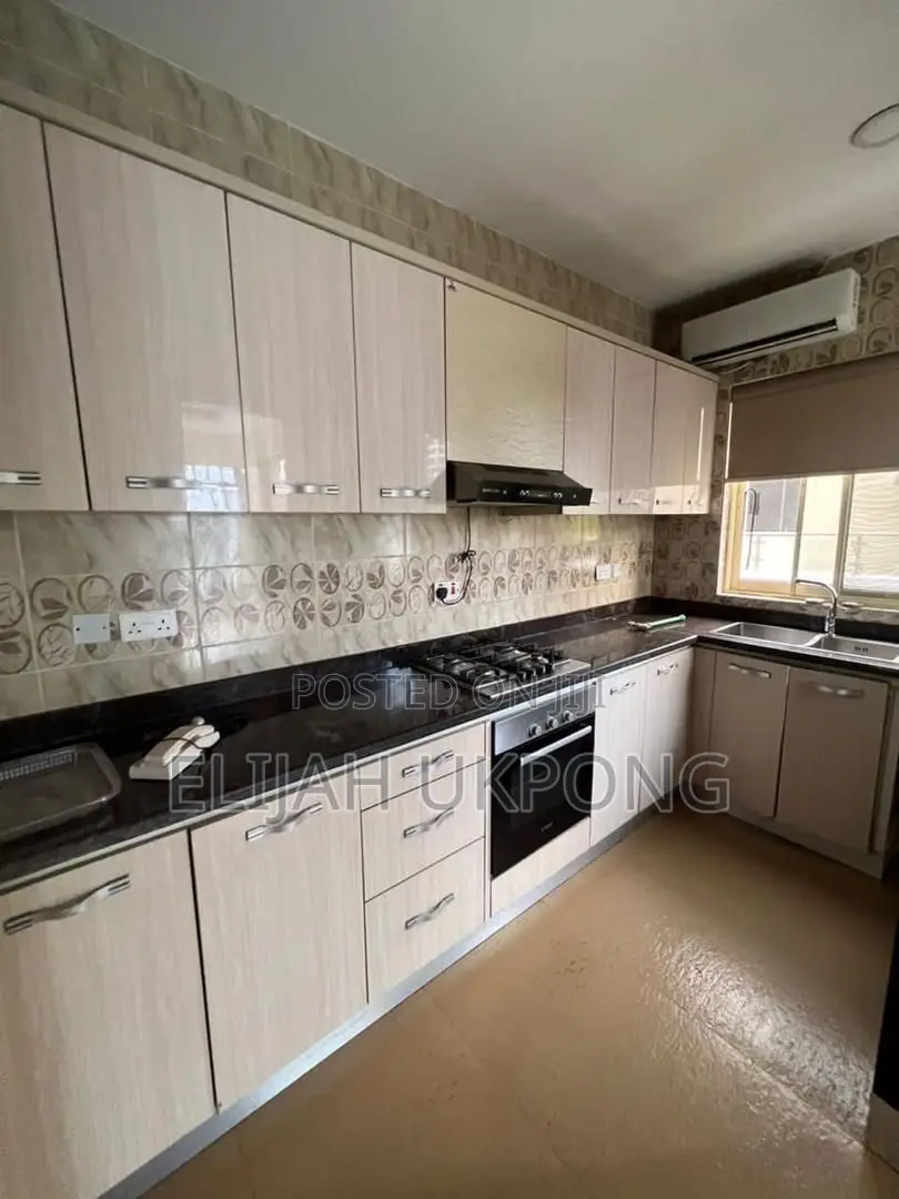 3bdrm Penthouse in Oniru, Adeola Odeku for rent in Adeola Odeku