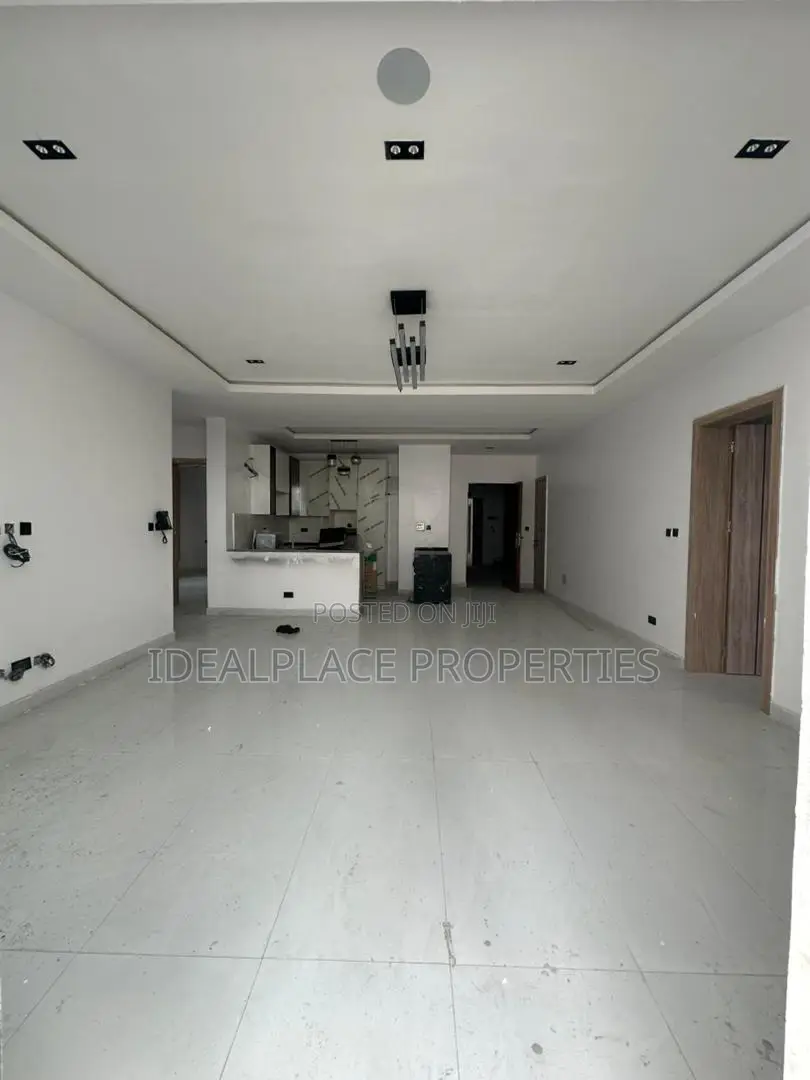 3bdrm Penthouse in Ikate for sale in Ikate