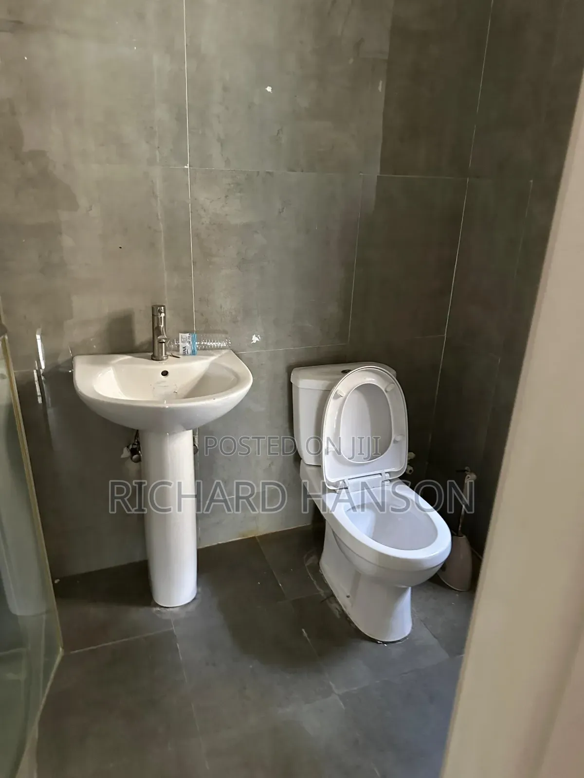 Mini Flat in Megamond, Ikota for sale in Ikota