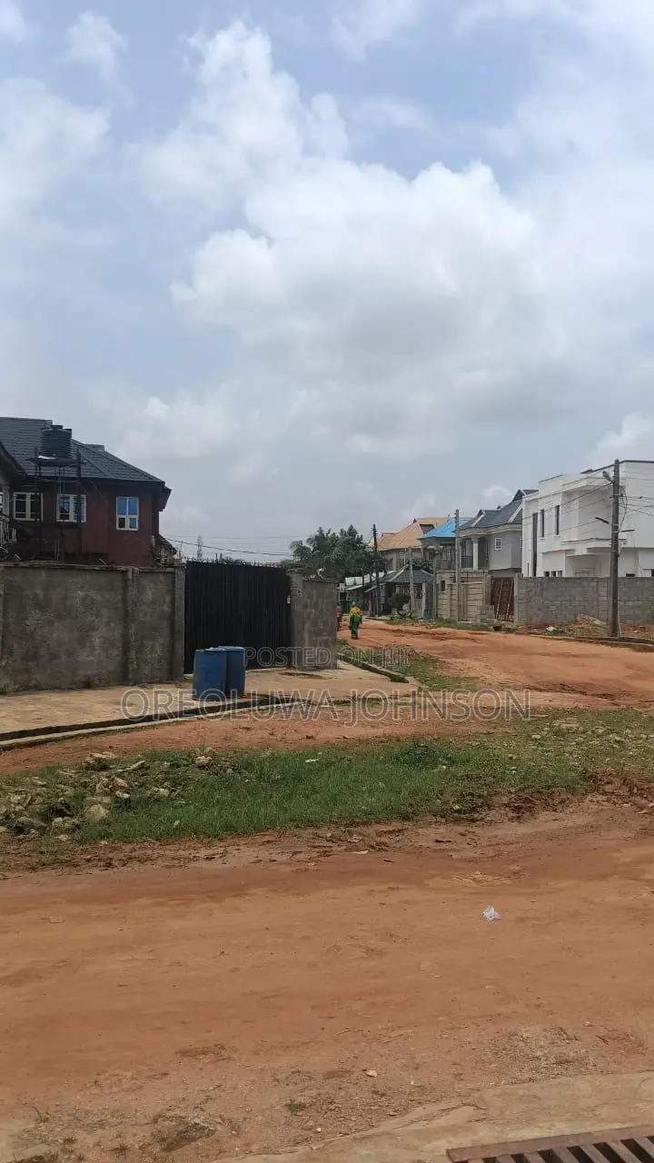 3bdrm Block of Flats in Graceland Estate, Iseri Olofin for sale in Iseri Olofin