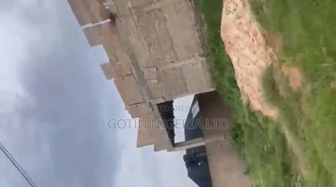 6bdrm Duplex in Gotin Nigeria Ltd, Benin City for sale in Benin City