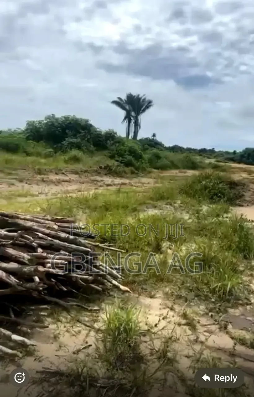 20 Acres of Land With Structure for Sale at Siun Ogun State in Obafemi-Owode