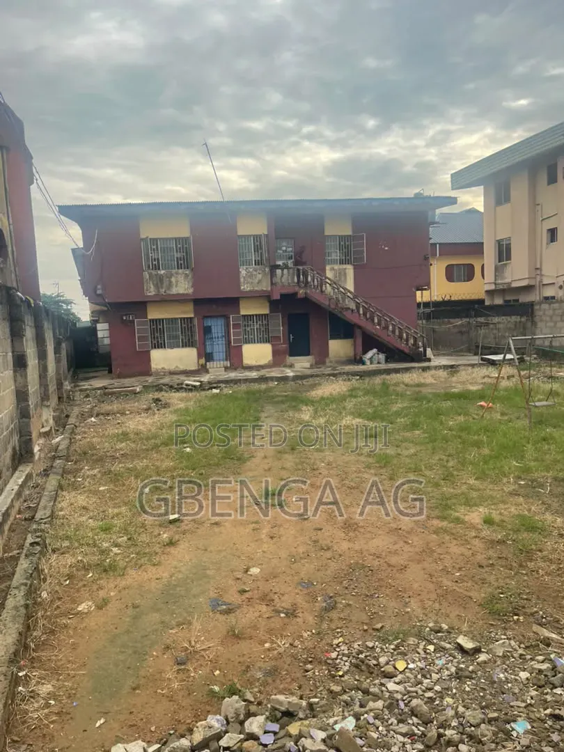 2bdrm Block of Flats in Ejigbo Lagos, Obafemi-Owode for sale in Obafemi-Owode