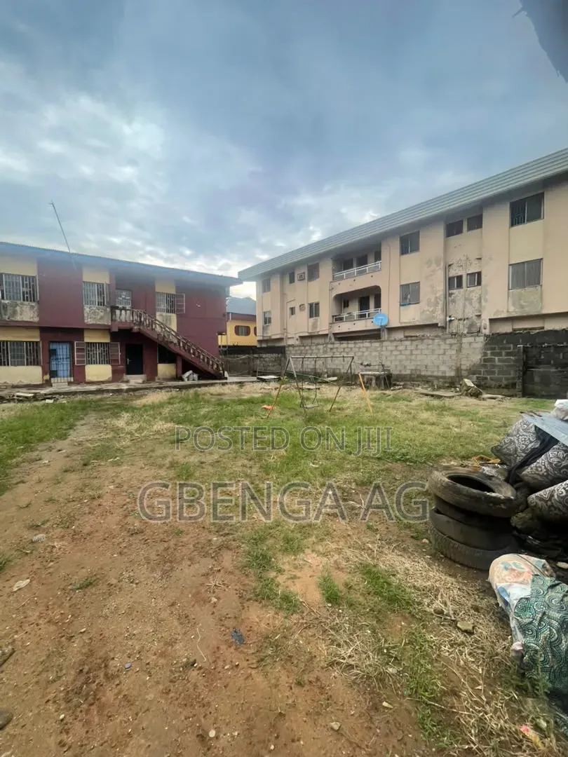 2bdrm Block of Flats in Ejigbo Lagos, Obafemi-Owode for sale in Obafemi-Owode