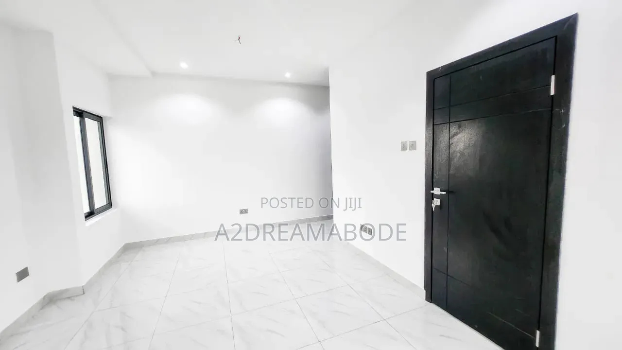 3bdrm Duplex in Ikeja, Oregun for rent in Oregun