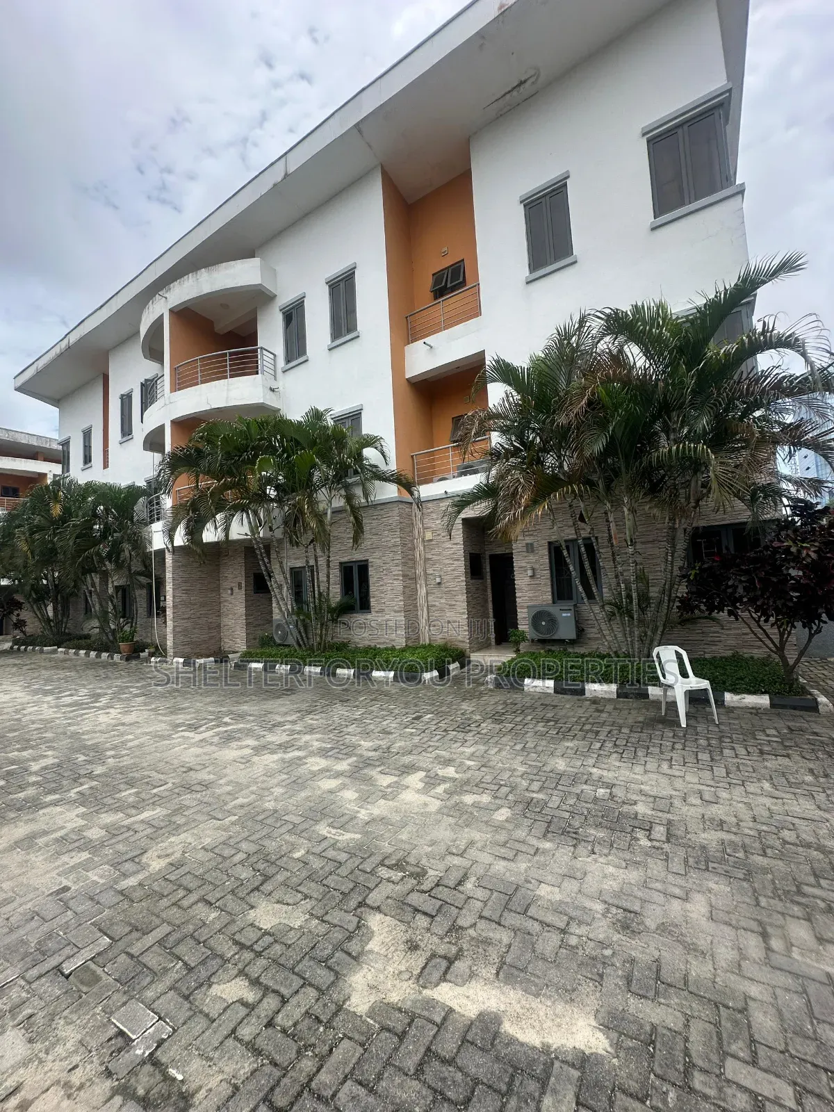 4bdrm Duplex in Victoria Island Extension for rent in Victoria Island Extension
