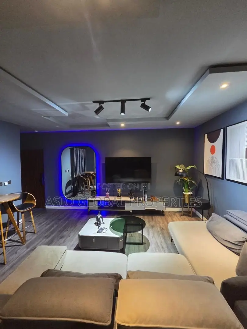 2 Bedroom Apartment With Ps5 | Lekki Phase 1 in Lekki Phase 1