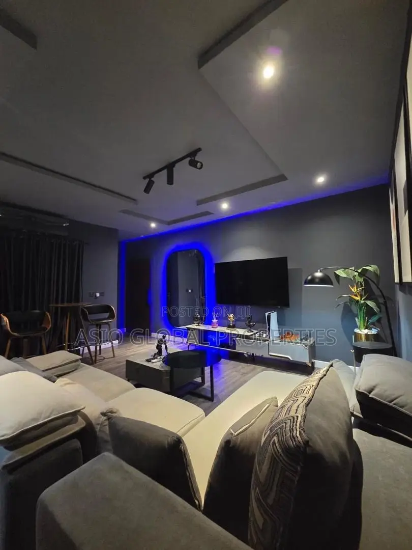 2 Bedroom Apartment With Ps5 | Lekki Phase 1 in Lekki Phase 1