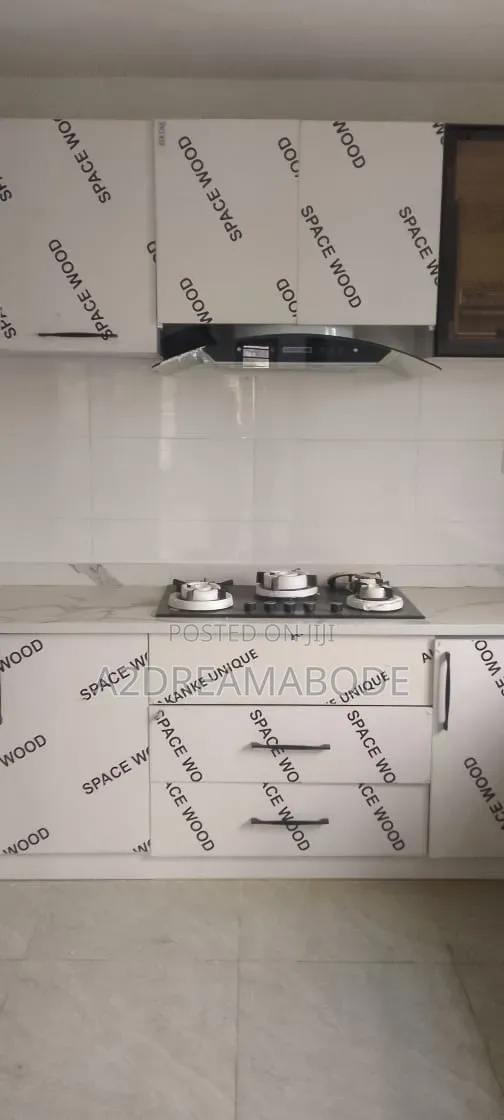 4bdrm Duplex in Maryland, Onigbongbo for rent in Onigbongbo