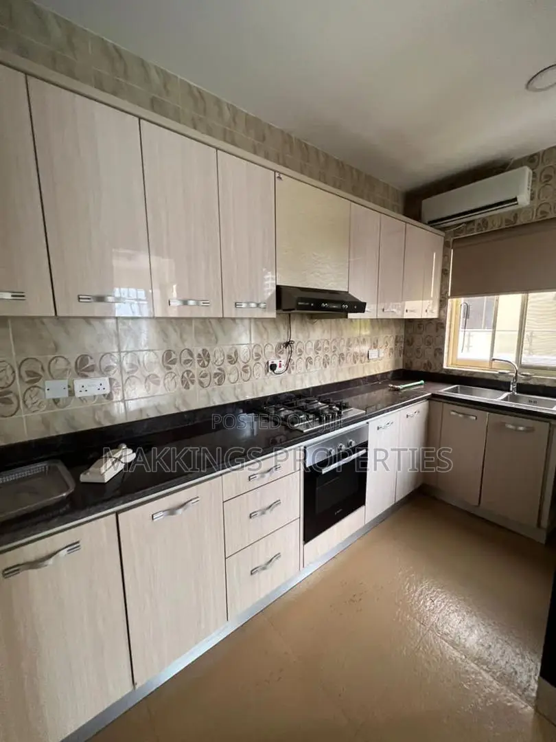 3bdrm Duplex in Victoria Island Extension for rent in Victoria Island Extension