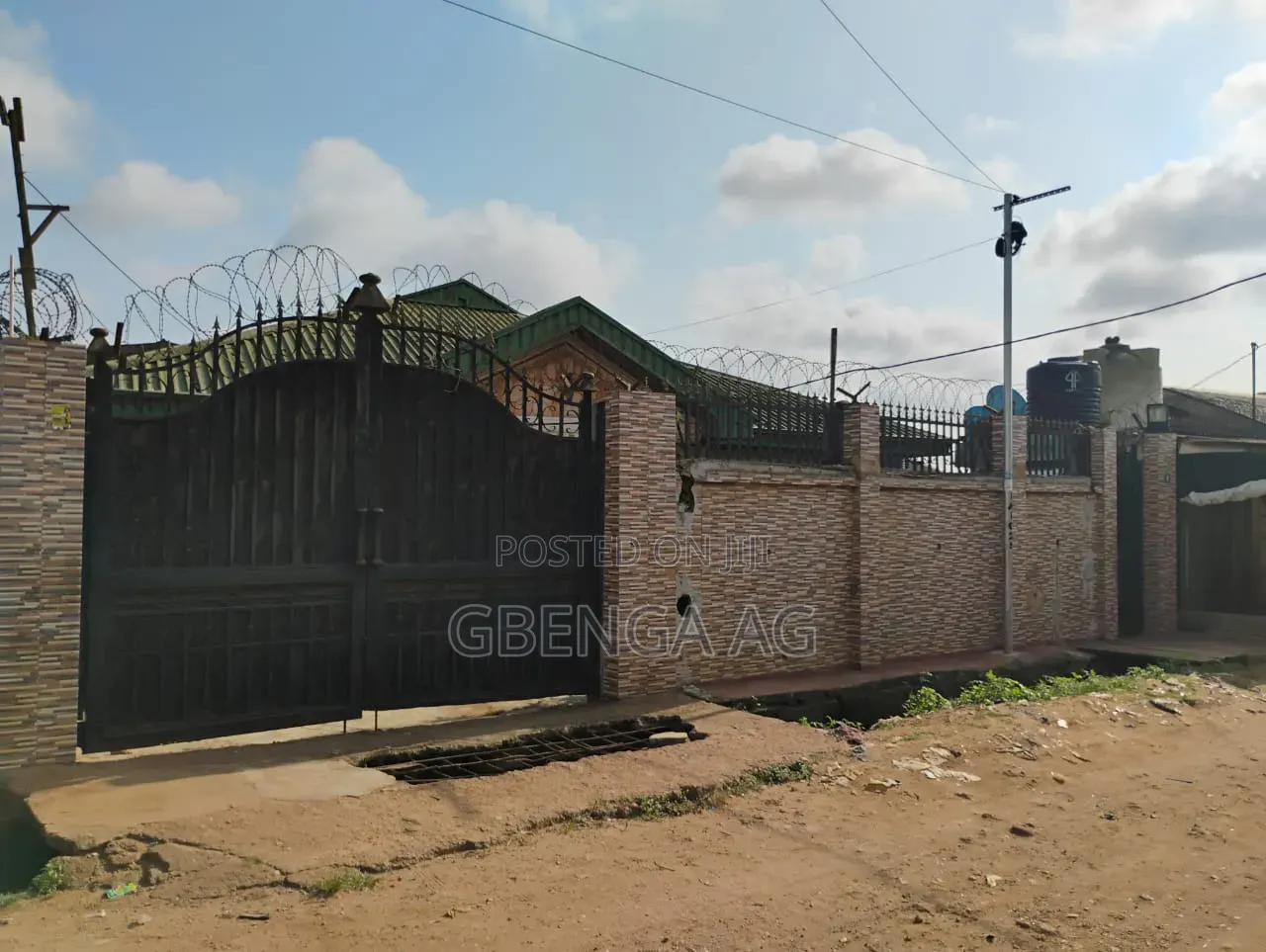 Mini Flat in Olude Ipaja By for sale in Ipaja / Ipaja