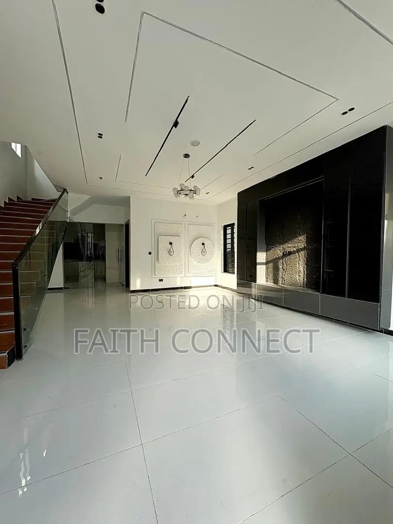 4bdrm Duplex in Shangotede, Ajah for sale in Ajah