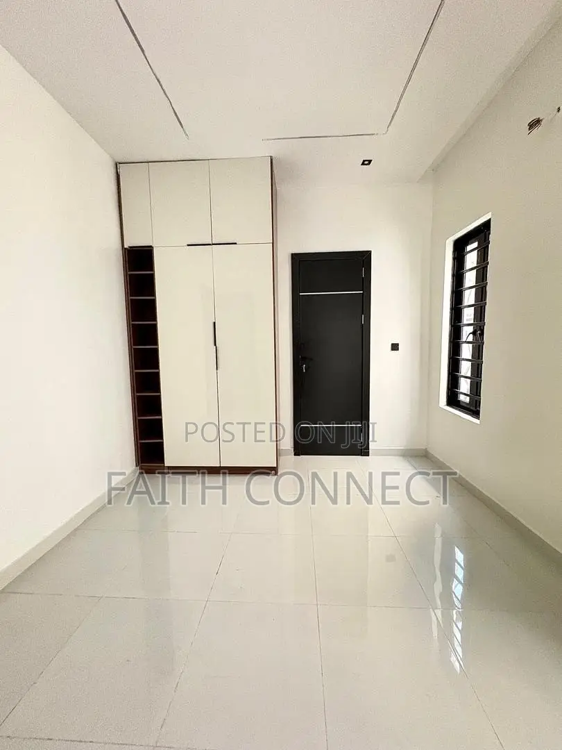 4bdrm Duplex in Shangotede, Ajah for sale in Ajah
