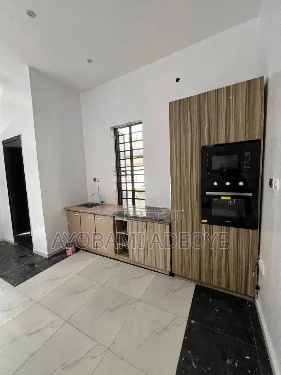 Mini Flat in Royal Pine Estate, Chevron for rent in Chevron