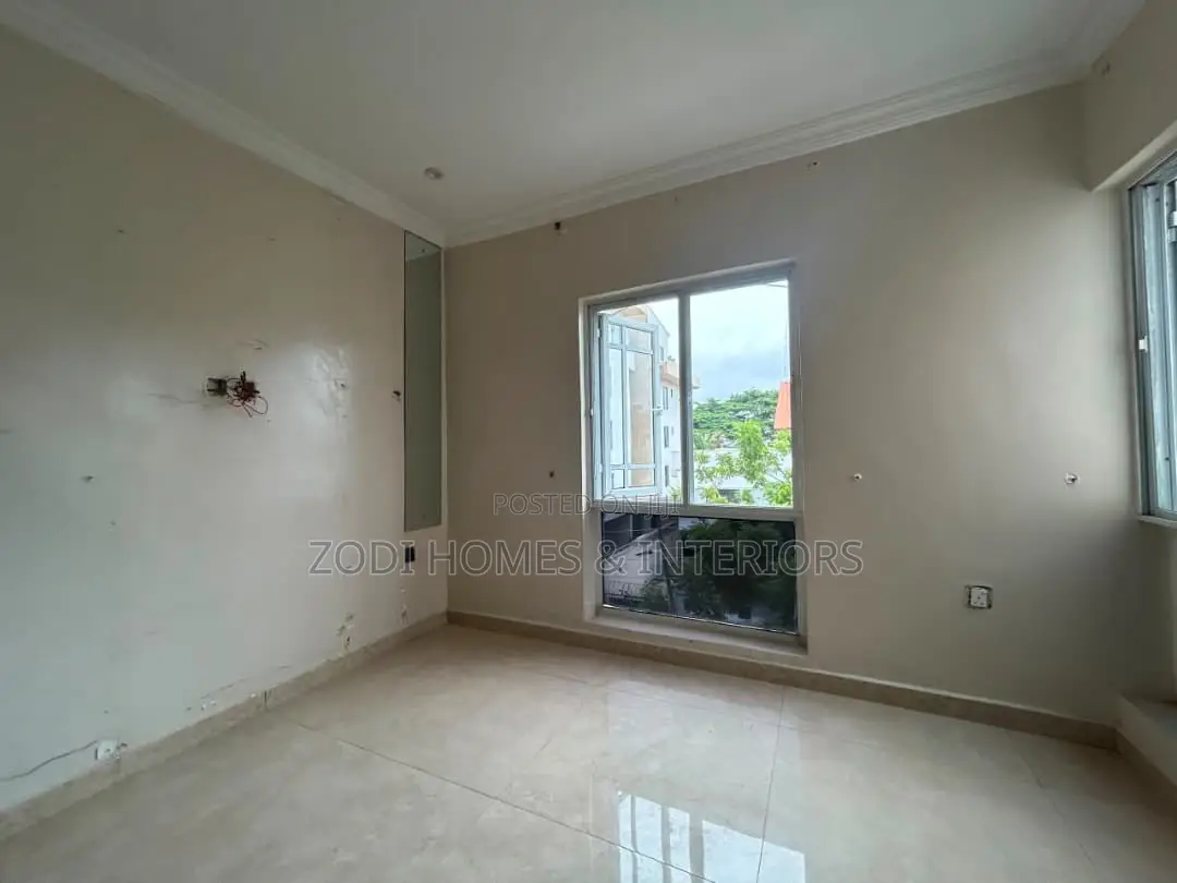 3bdrm Apartment in Lekki Phase 1 for rent in Lekki Phase 1