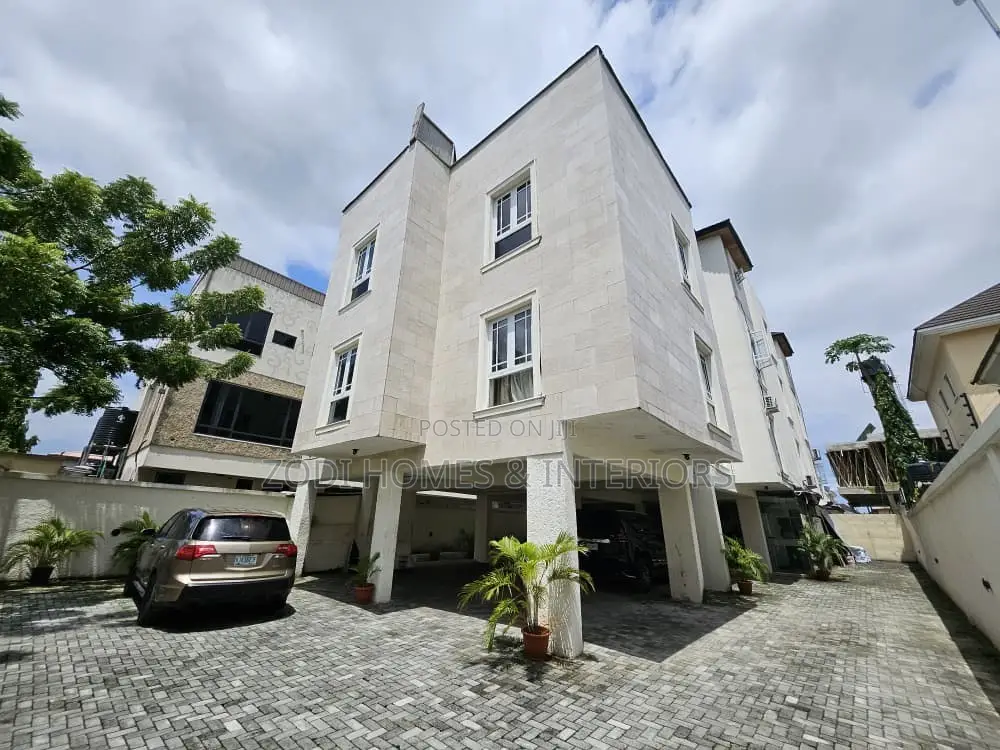 3bdrm Apartment in Lekki Phase 1 for rent in Lekki Phase 1