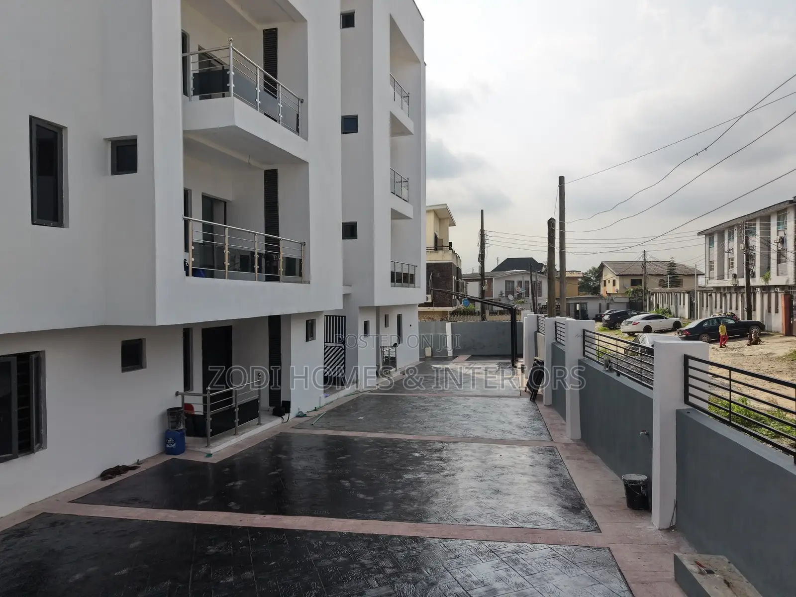 3bdrm Apartment in Ifeloju Estate, Gbagada for rent in Gbagada