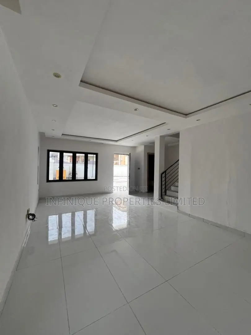 4bdrm Townhouse/Terrace in Parkview Estate for sale in Parkview Estate