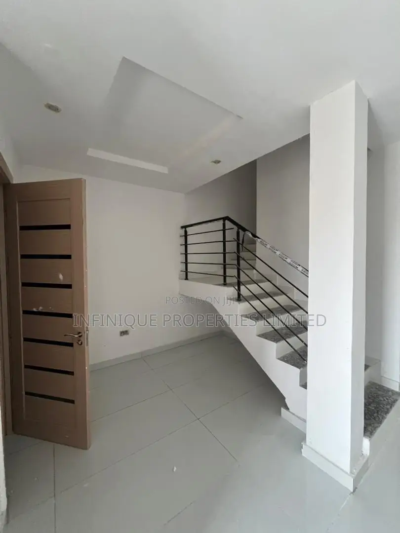 4bdrm Townhouse/Terrace in Parkview Estate for sale in Parkview Estate