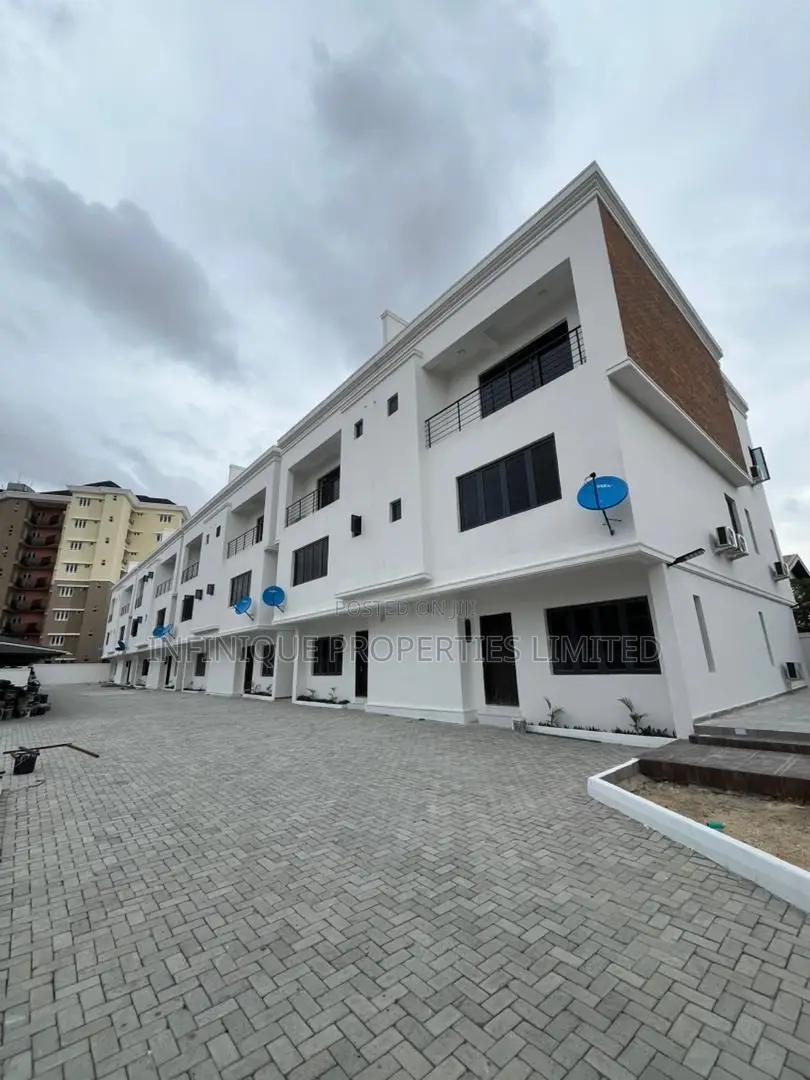 4bdrm Townhouse/Terrace in Parkview Estate for sale in Parkview Estate