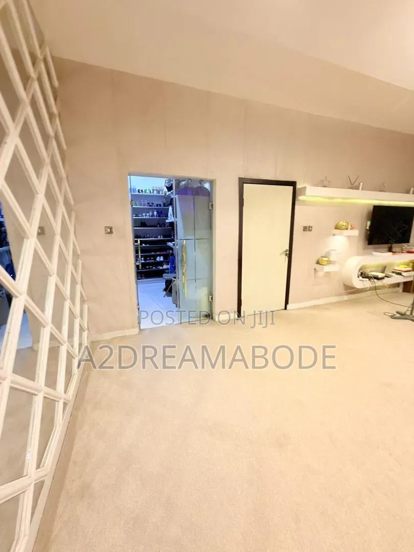 Furnished 5bdrm Duplex in Ikeja for rent in Ikeja GRA