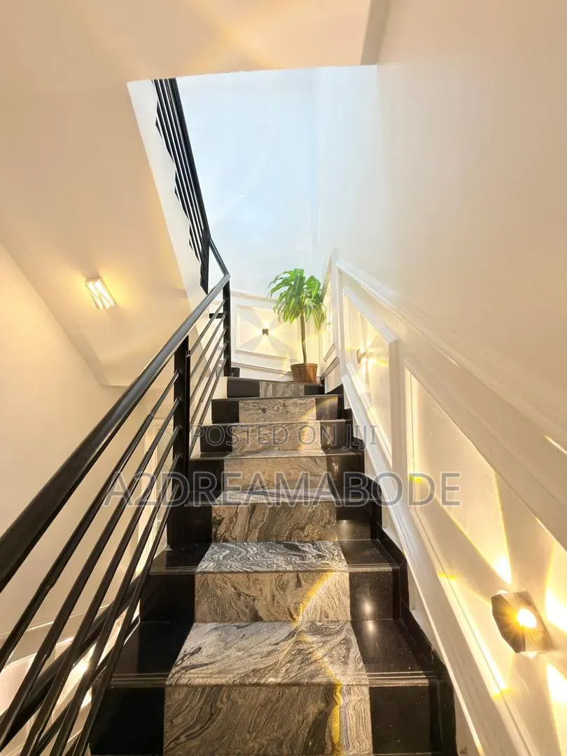 Furnished 5bdrm Duplex in Ikeja for rent in Ikeja GRA