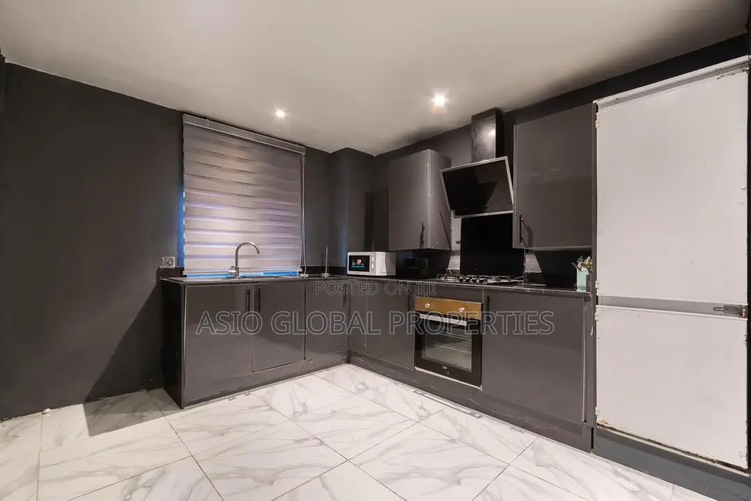 1-Bed Luxury Apartment With Gym Work Station at Thomas Estate, Ajah in Thomas Estate
