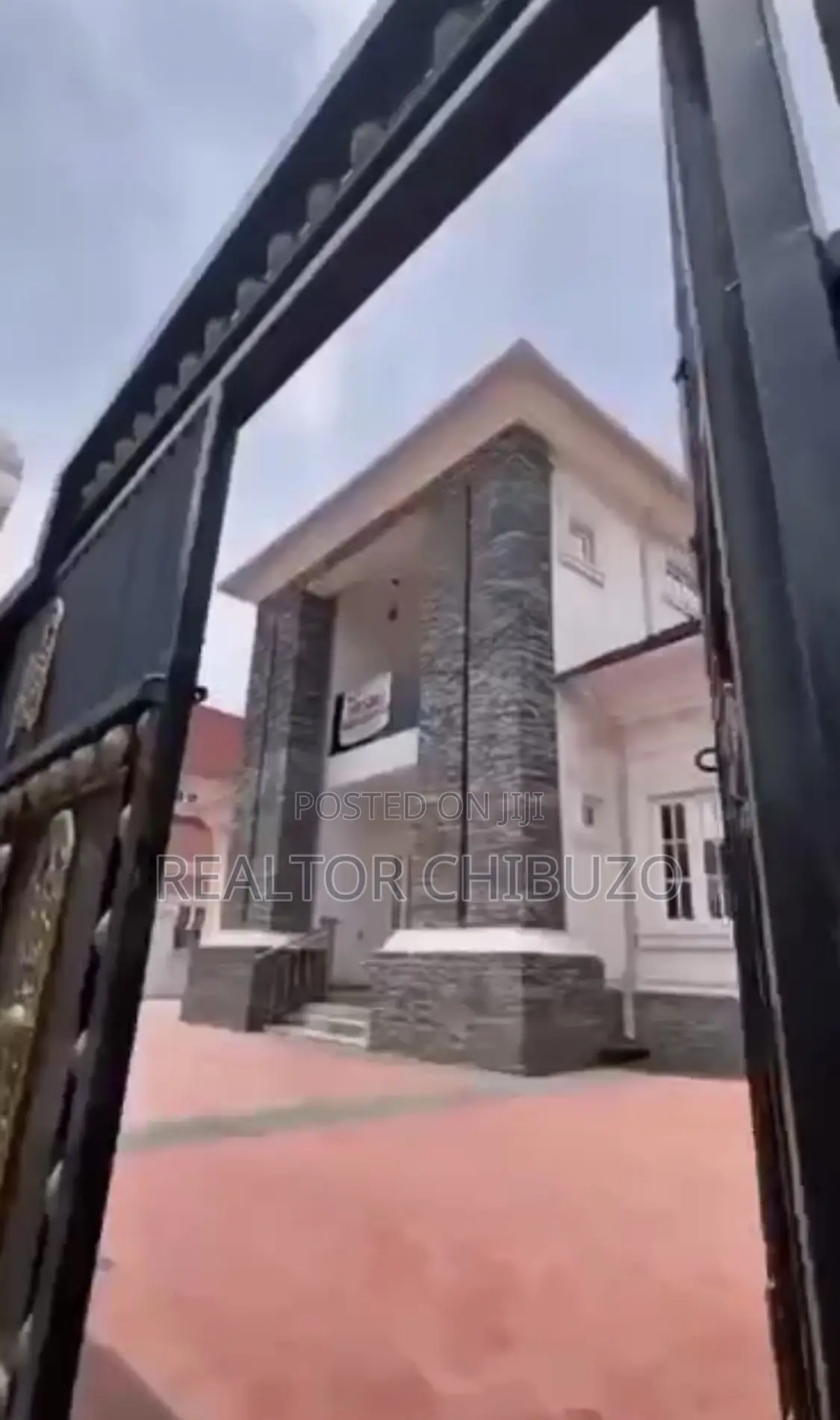 Furnished 5bdrm Duplex in River Park Estate, FHA for sale in FHA