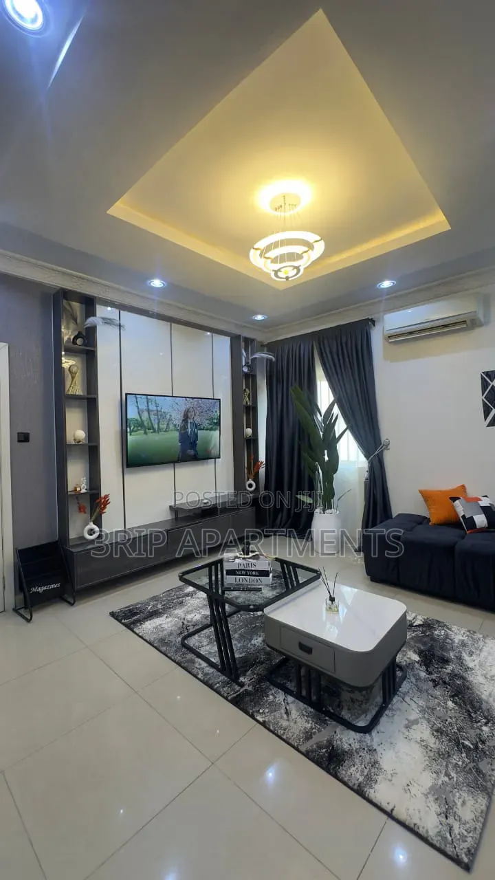 1 Bedroom Apartment Wuse 2. in Wuse 2