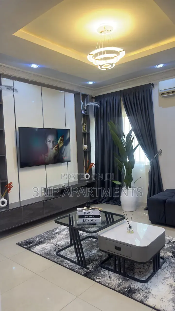 1 Bedroom Apartment Wuse 2. in Wuse 2