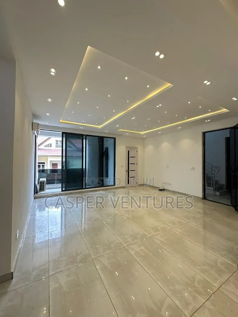 3bdrm Apartment in Chris Madueke, Lekki Phase 1 for sale in Lekki Phase 1