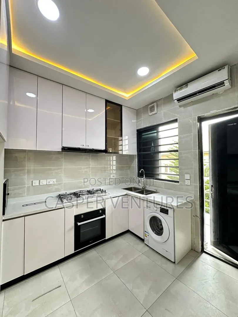 3bdrm Apartment in Chris Madueke, Lekki Phase 1 for sale in Lekki Phase 1