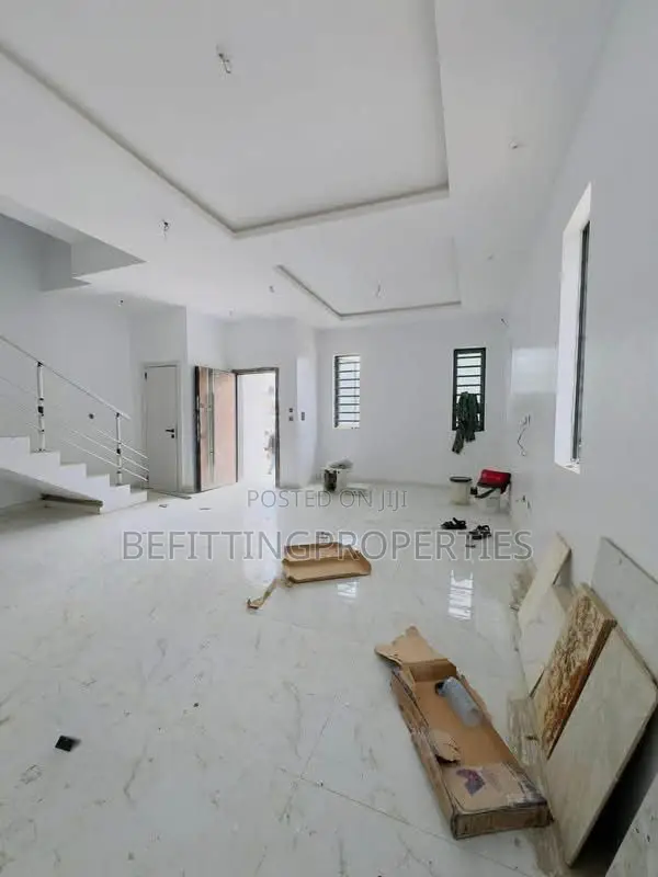 4bdrm Duplex in Ikeja for sale in Ikeja