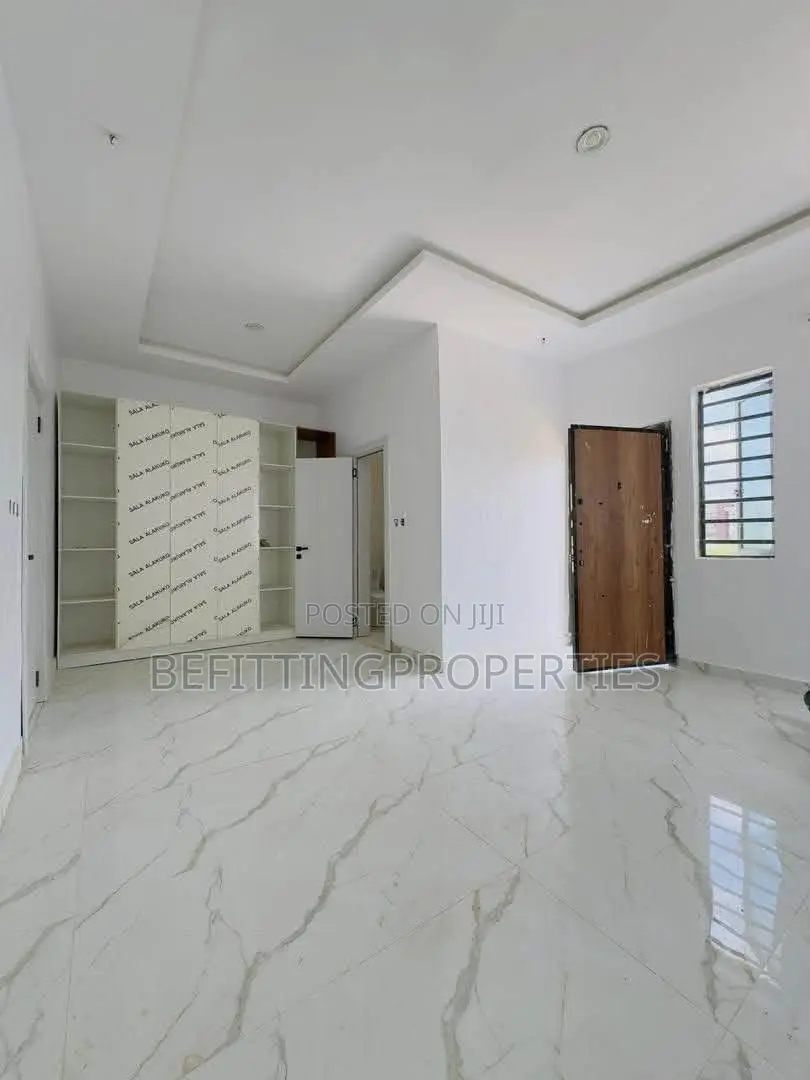 4bdrm Duplex in Ikeja for sale in Ikeja
