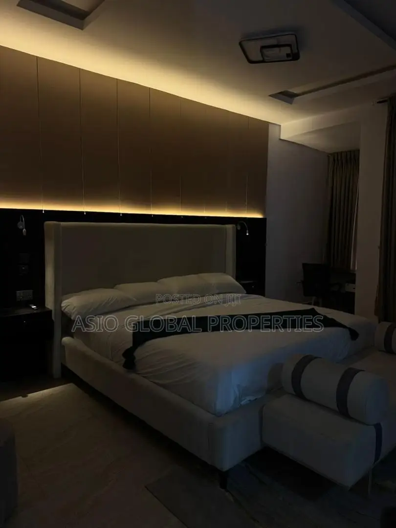 3-Bedroom Luxury Shortlet With, Gym Pool at VGC in VGC / Ajah